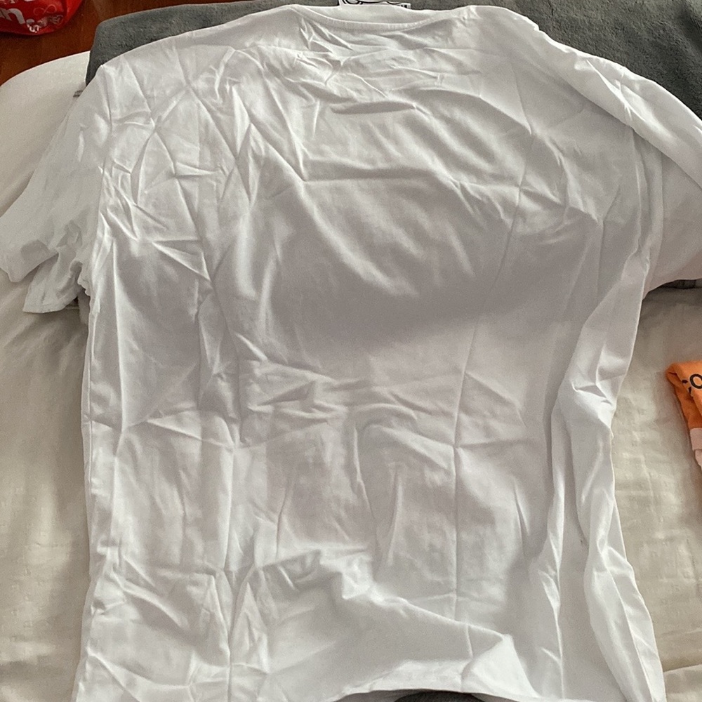 Moschino T-Shirt - Picture 5 of 6